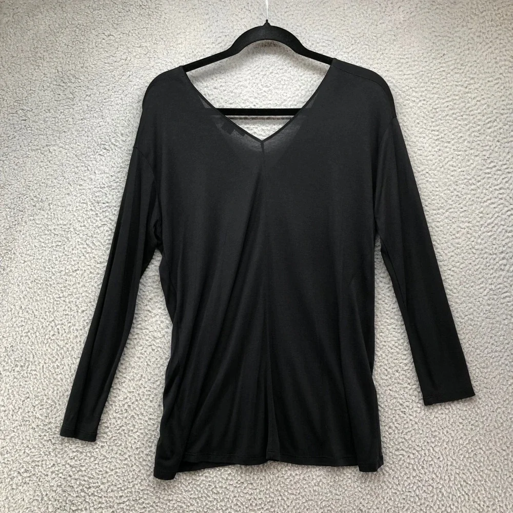 Vince V-Neck Tops Blouse Bundle Lot Womens Medium Black Coral Pink Rayon 3 Pack - Picture 4 of 10